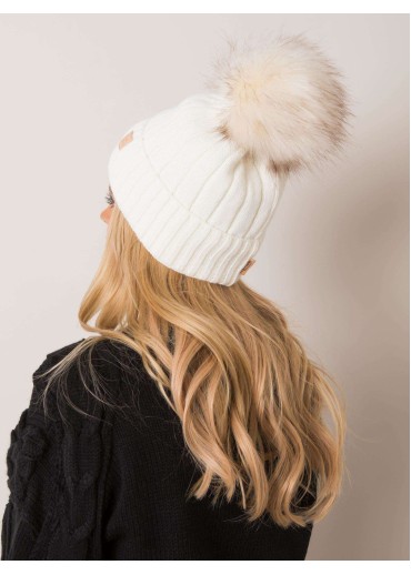 Smotanovo biela čiapka