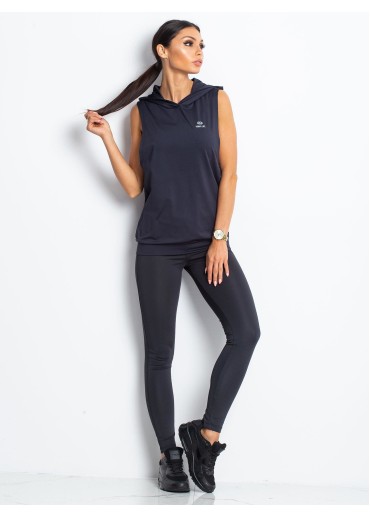 Grafitovo sivé tričko s kapucňou