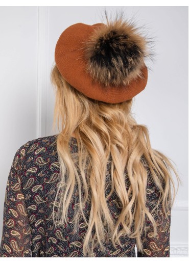 Hnedá čiapka - baretka