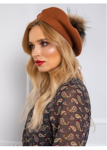 Hnedá čiapka - baretka