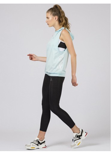 Tmavopúdrovo ružové tričko s kapucňou