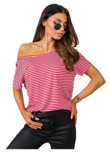 Červené pruhované tričko