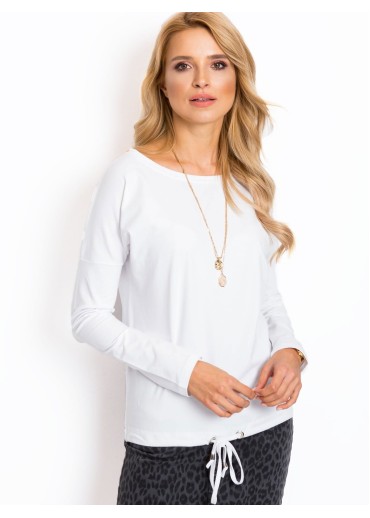 Biele tričko s dlhým rukávom