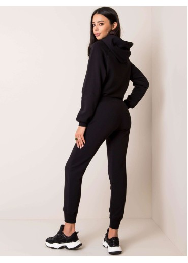 Čierna tepláková súprava