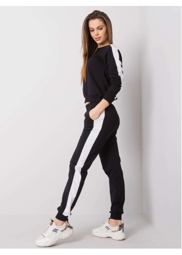 Čierna tepláková súprava