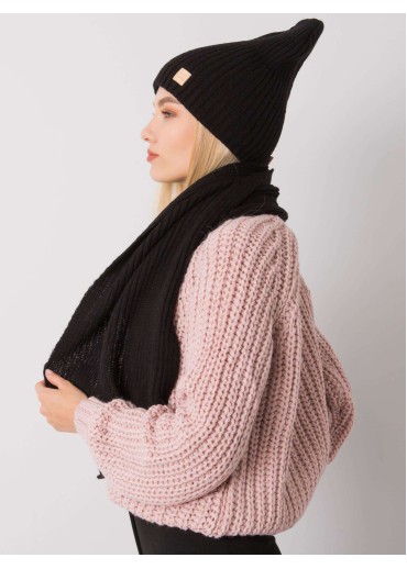 Čierny šál a čiapka komplet