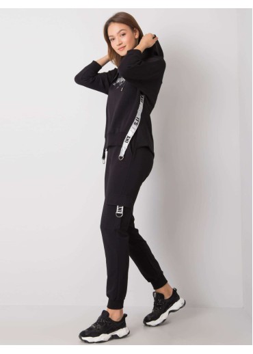 Čierna tepláková súprava