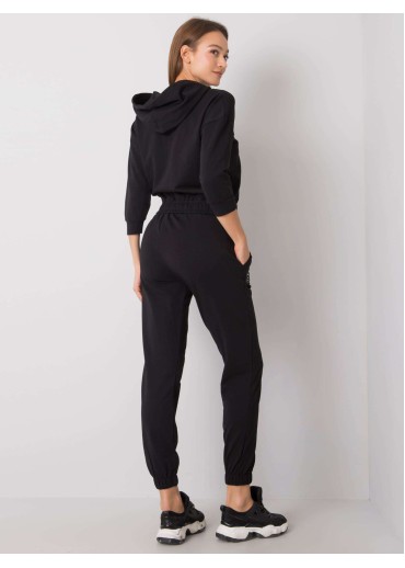 Čierna tepláková súprava