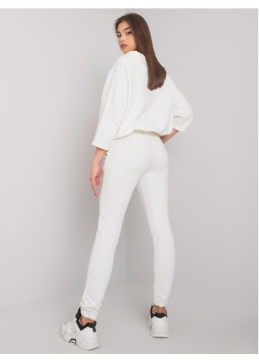 Smotanovo biela tepláková súprava