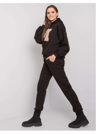 Čierna tepláková súprava