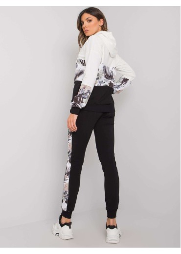 Čierna tepláková súprava