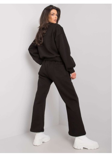 Čierna tepláková súprava