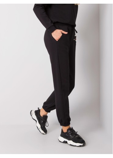 Čierne basic tepláky