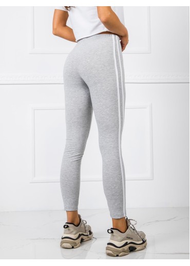 Sivá legíny s lampasmi