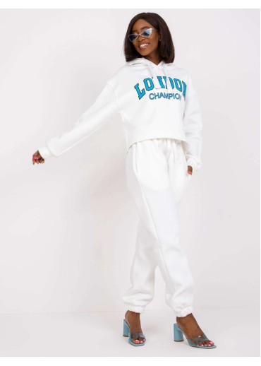 Smotanovo biela tepláková súprava