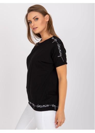 Čierne tričko s nápisom