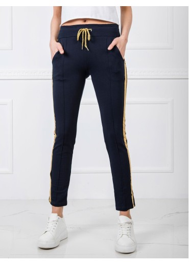 Tmavomodré tepláky s lampasmi