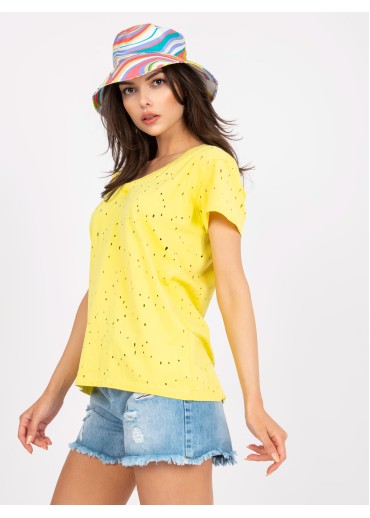 Žlté tričko s dierkami