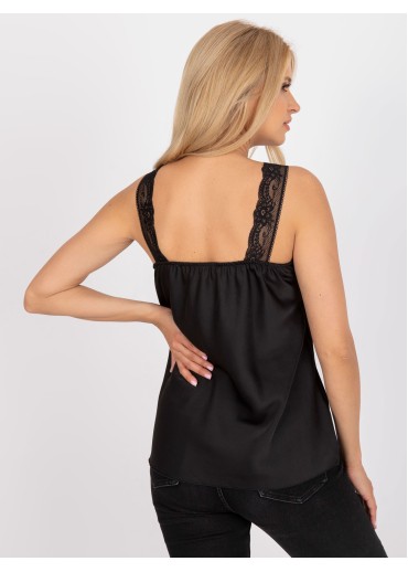Čierny top s čipkou