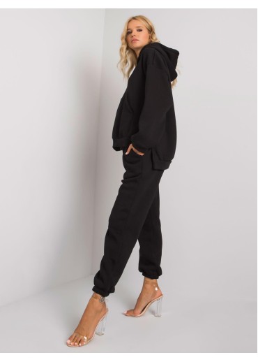 Čierna tepláková súprava