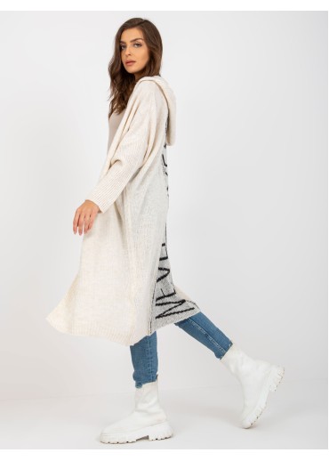 Smotanovo biely kardigán