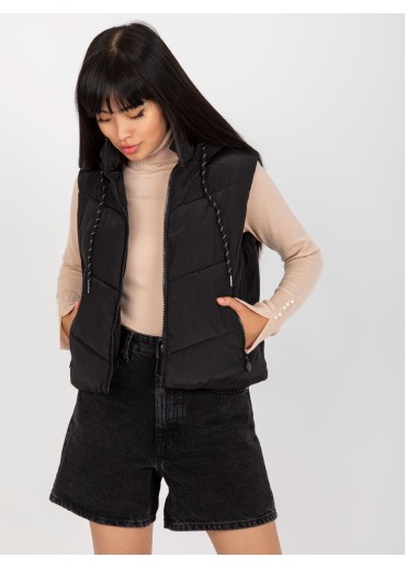 Čierna prešívaná vesta