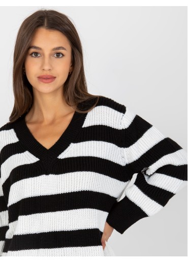 Čierny pruhovaný sveter