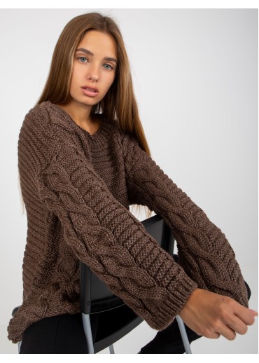 Hnedý pletený sveter