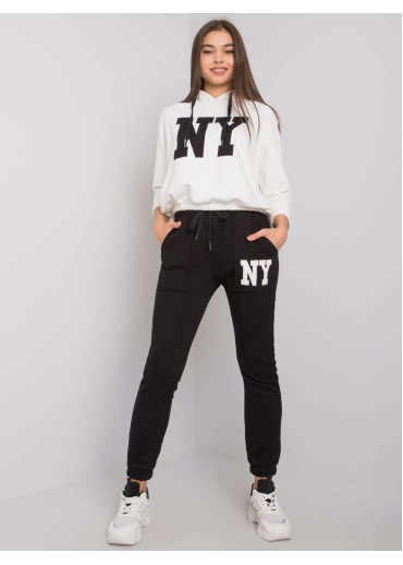 Čierna tepláková súprava