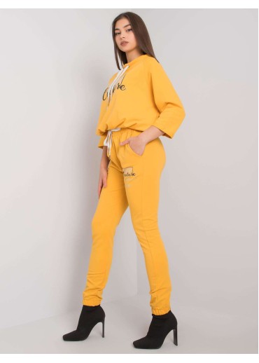 Žltá tepláková súprava