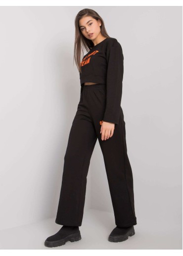 Čierna tepláková súprava