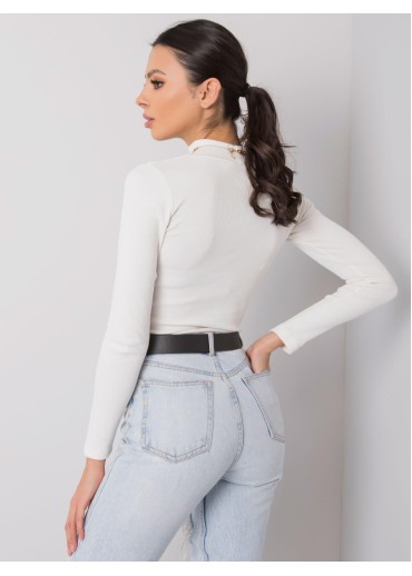 Smotanovo biele tričko so stojačikom