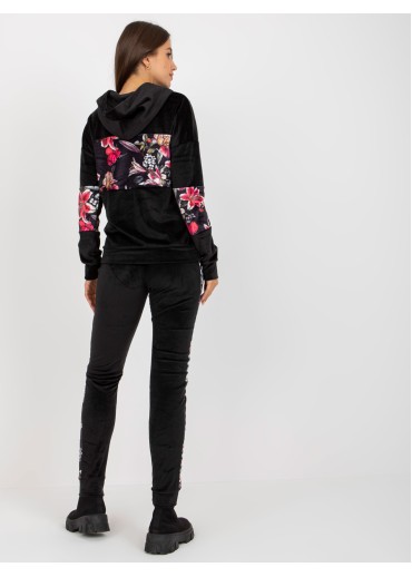 Čierna tepláková súprava