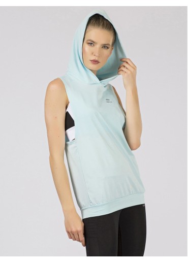 Svetlomodré tričko s kapucňou