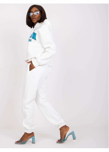 Smotanovo biela tepláková súprava