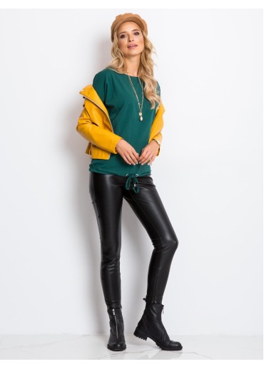 Tmavozelené tričko s dlhým rukávom