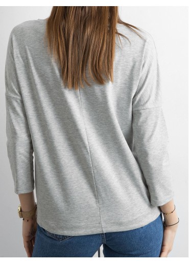 Sivé tričko so šnúrkami