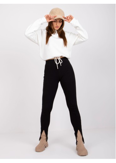 Smotanovo biela mikina s kapucňou