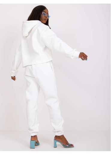 Smotanovo biela tepláková súprava