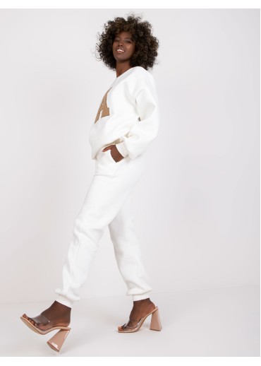 Smotanovo biela tepláková súprava