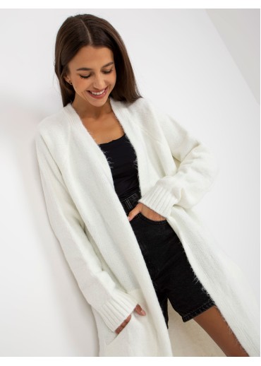 Smotanovo biely kardigán