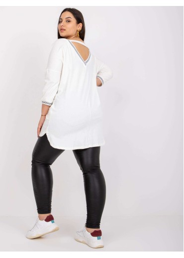 Smotanovo biela tunika