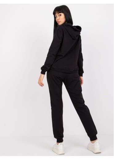 Čierna tepláková súprava