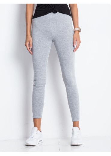 Sivá legíny s lampasmi