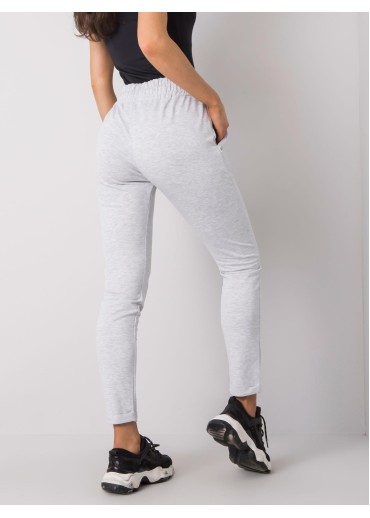 Púdrovo ružové tepláky