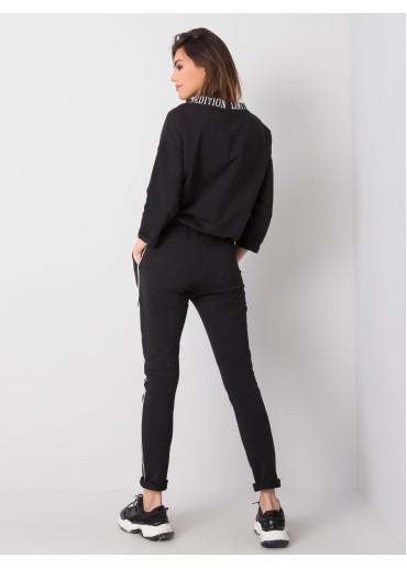 Čierna tepláková súprava