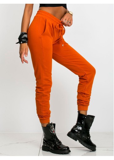 Karamelovo hnedé tepláky