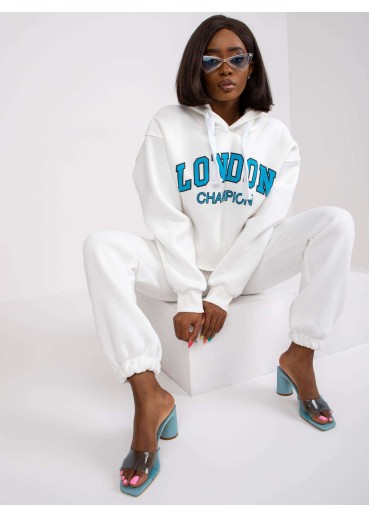 Smotanovo biela tepláková súprava