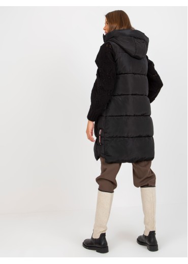 Čierna dlhá prešívaná vesta