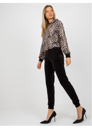 Čierna tepláková súprava